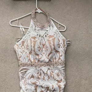 A Trumpet fitted prom dress!